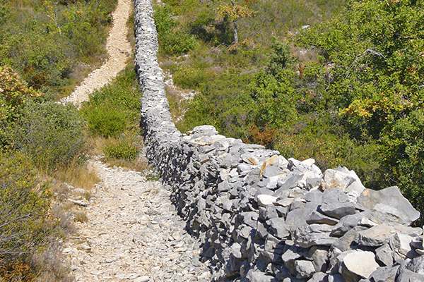 Unesco : L'art de la pierre sèche